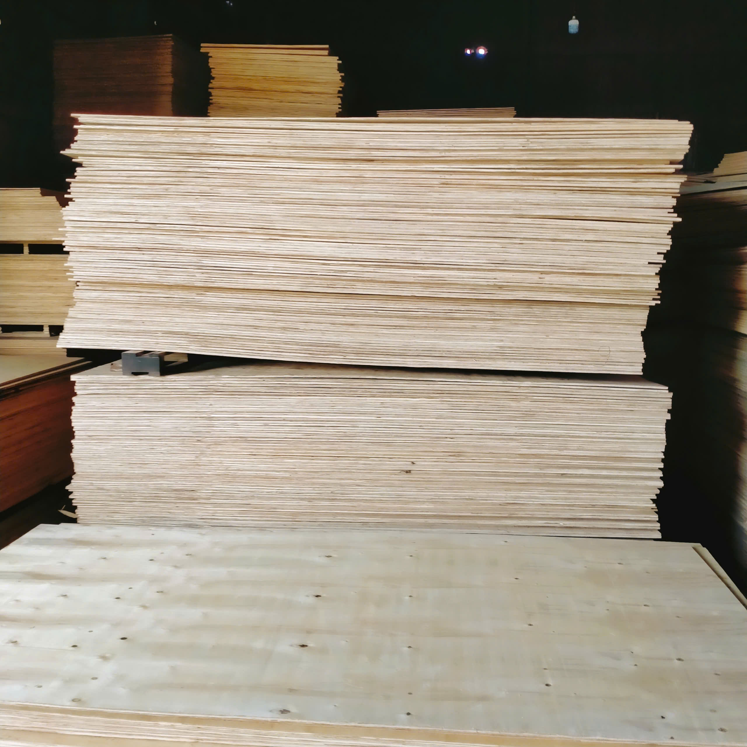 Ván ép thường giá rẻ Đà Nẵng | Nhà phân phối độc quyền – vandanang.com