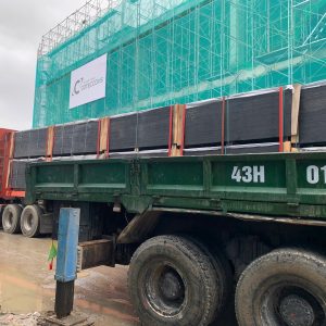 Vì Sao Nhà Thầu Lớn Ưu Tiên Ván Phủ Phim 15mm Thay Cho 18mm Khi Thi Công Công Trình? Ván phủ phim 15mm đang là lựa chọn phổ biến của các nhà thầu lớn khi thi công chung cư, cao tầng, tầng hầm… thay vì dùng 18mm như trước đây. Lý do không chỉ nằm ở giá thành, mà còn ở hiệu quả thi công – trọng lượng – số lần tái sử dụng. 👉 Đây là xu hướng thực tế tại nhiều dự án lớn tại Đà Nẵng – Quảng Nam – Miền Trung.